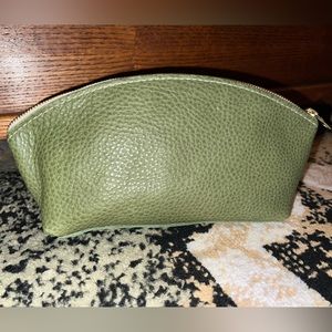 NEW Portland Leather Goods Total Eclipse Makeup Bag in Kiwi